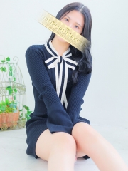  肨